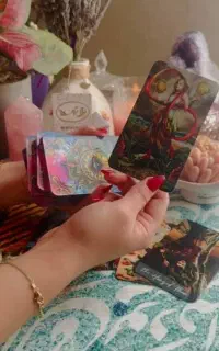 فال ورق و تاروت فقط 50هزار تومان با رضایت مشتری