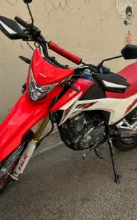 فلات مدل ۱۴۰۴ فروش و معاوضه