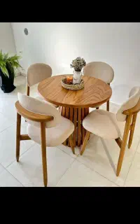 میز نهار خوری رافائل