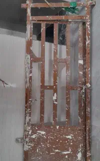 درب آهنی منزل