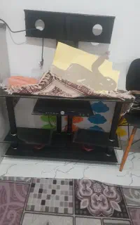 میز تلویزیون شیشه ای سالم