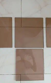 شیشه رنگ عسلی