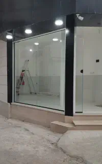 مغازه دو بر اوایل خیابان ورزش