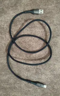 کابل شارژر آیفون در حد نو