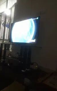 تلویزیون ال جی ال سی دی شکسته