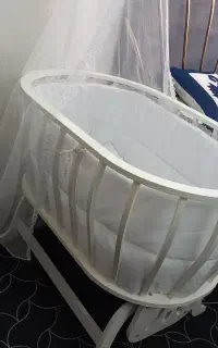 تخت نوزاد و شیردوش برقی