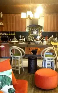 پسر هستم جوان انجام کارهای منزل و شخصی