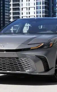 Toyota Camry 2L Hybrid Premium 2026