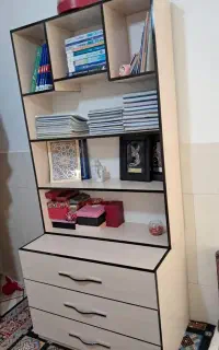 کمد.کتابخانه.با ۳کشویی بزرگ .جادار.