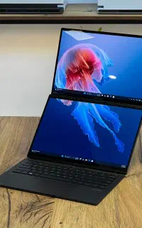 لپ‌تاپ Asus ZenBook Duo UX8406MA / شاهکار طراحی