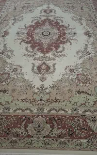 ۲تخته فرش ۱۲متری طرح۷۰۰شانه شسته شده بودن ایراد