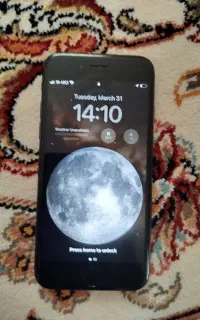 آیفون se2020 مشکی