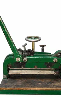 کاتر کتاب گیوتین برش کتاب