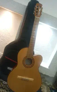 گیتار YAMAHA