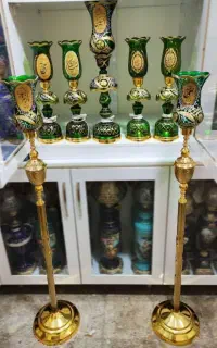 کنار منبری کنار سالنی چراغ لاله پایه بلند مذهبی