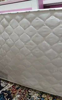 تخت و تشک