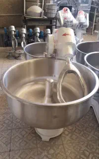 (آرد خمیرکن اصپاهان خمیرگیر۰۰خمیر گیر )جماران ۱