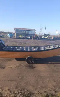 فروش چند دستگاه موتور و قایق ب قیمت