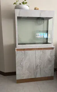 اکواریوم صفر و کمد mdf باطرح سنگ