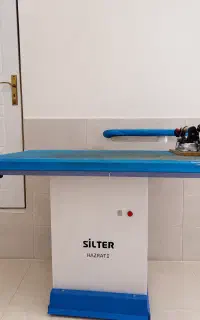 میز اتو ‌.مکش دار