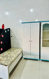 نیازمند یک خانم