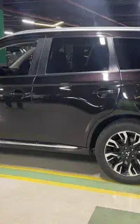 میتسوبیشی اوتلندر PHEV