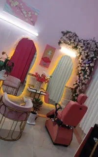 اجاره قیمت استثنایی لاین ناخن و پدیکور کراتین مژه