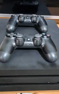 Ps4 pro در حد نو