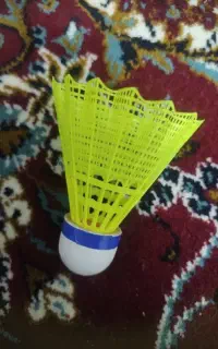 توپ بدمینتون