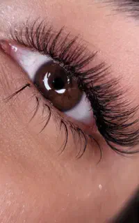 اف ویژه خدمات کاشت و اکستنشن مژه