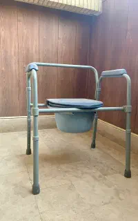 توالت فرنگی مخزن دار
