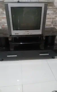 میز تلویزیون شیشه ایی