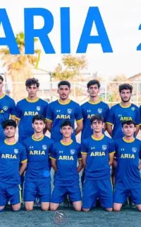 مدرسه فوتبال  آریا   ثبت نام می کند
