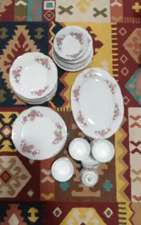 چینی گل سرخ
