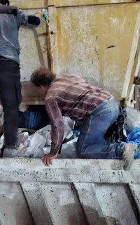 حمل نخاله سطح شهر تهران خاور ، ایسوزو