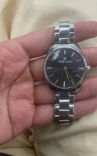 ساعت دنیل کلین