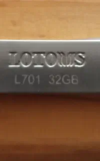 فلش L701 فلزی