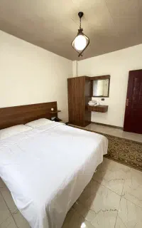 نیروی هتل بخش خانه داری و آشپزخانه