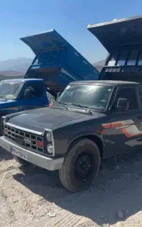 حمل خاک نخاله خاکبرداری نیسان کمپرسی اطاق بزرگ