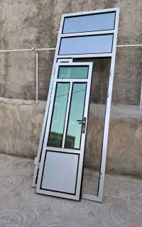 درب آلومینیومی در حد نو