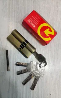 مغزی درب ، توپی درب