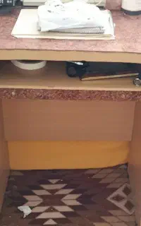 میز کامپیوتر در حد نو