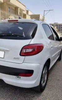 ۲۰۷ اتومات مدل ۱۴۰۰ سقف پاناروما شاسی سالم
