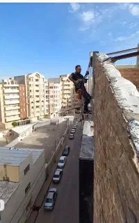 کار در ارتفاع بدون داربست راپل پیچ و رولپلاک نما