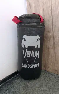کیسه بوکس VENUM