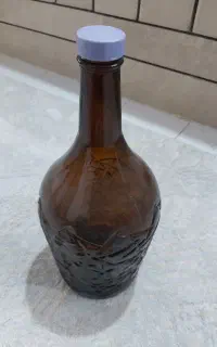 شیشه ترشی و آبلیمو