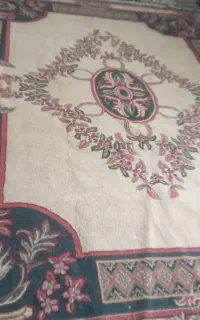 یه عدد گلیم فرش