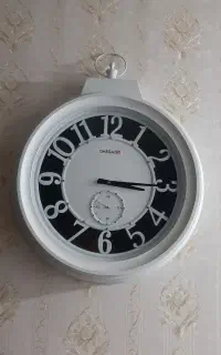 ساعت دیواری