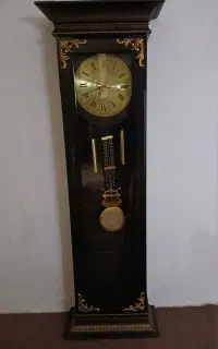 ساعت ایستاده