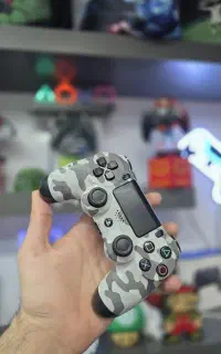 دسته اصلی ps4  سر کارتنی
